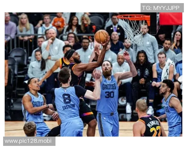 好操作！媒体人：肯纳德三分当罚球投 关键时刻在场上谁敢放？