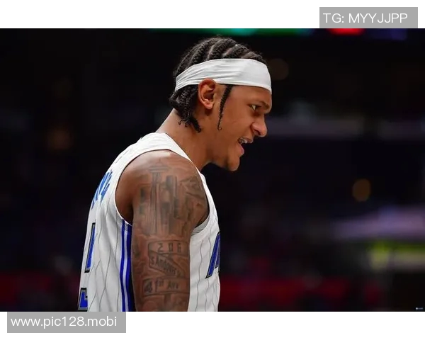 NBA战报:班凯罗23分,JJJ爵士首秀22分,魔术120-117险胜爵士 NBA战报:班凯罗23分,JJJ爵士首秀22分,魔术120-117险胜爵士